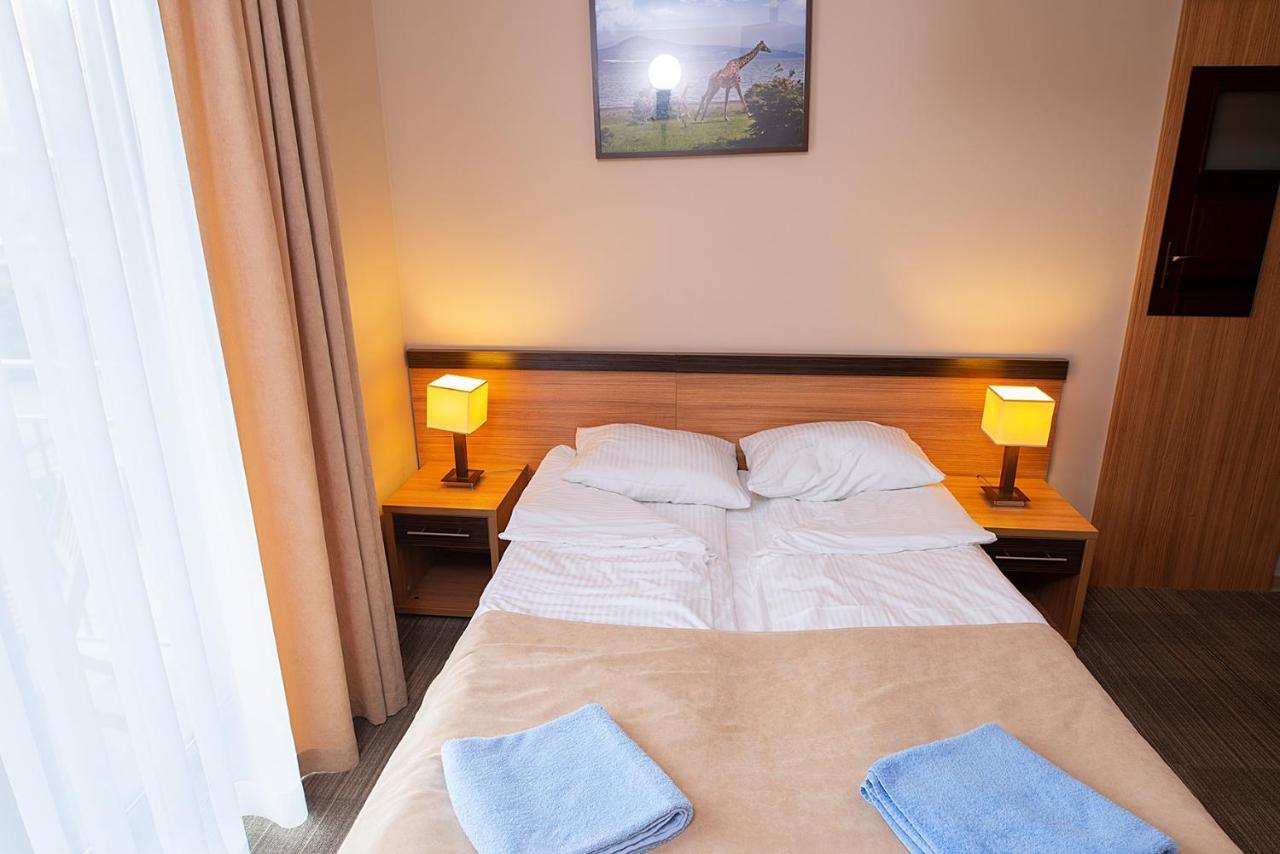 Hotel Seo Rewal Esterno foto
