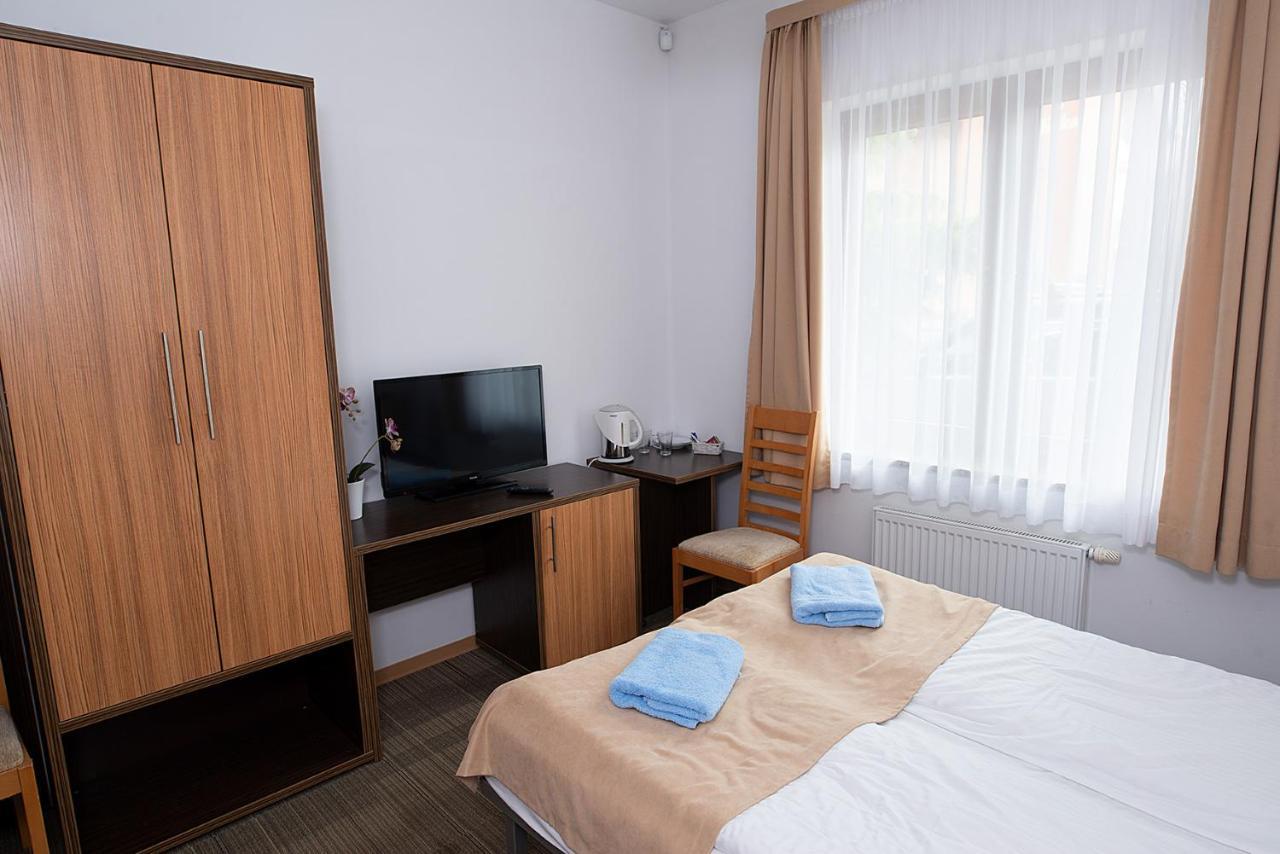 Hotel Seo Rewal Esterno foto