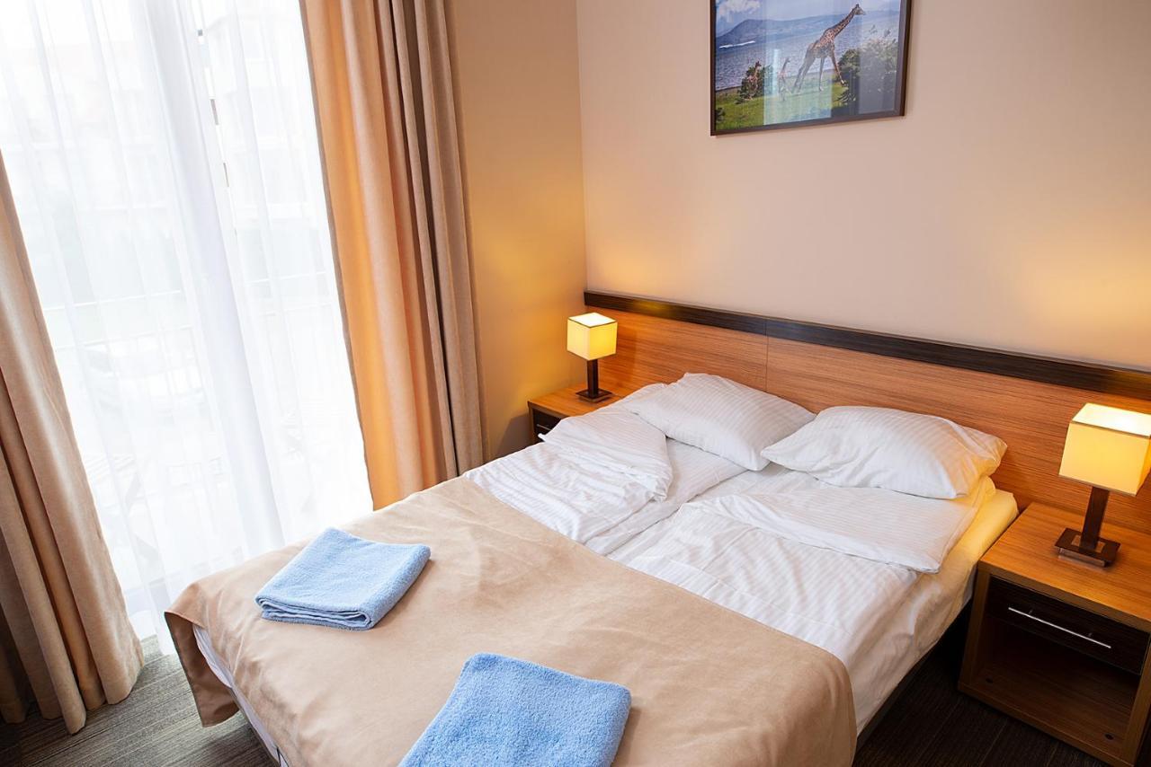 Hotel Seo Rewal Esterno foto