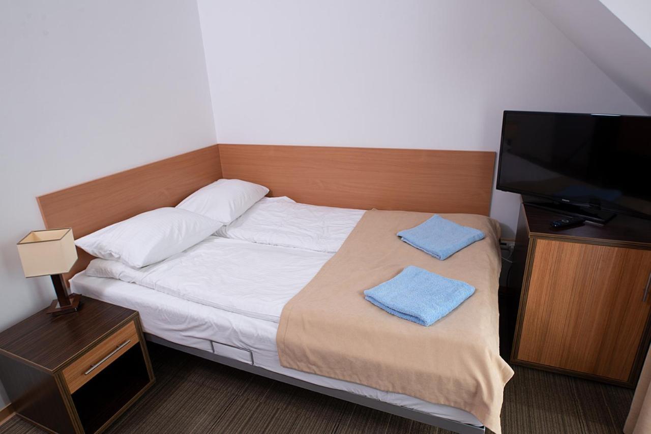 Hotel Seo Rewal Esterno foto