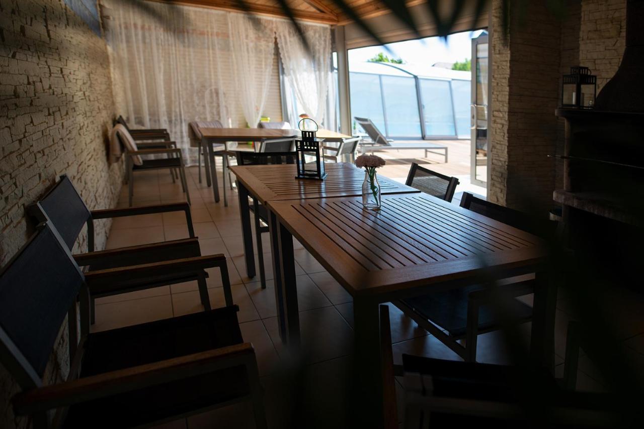 Hotel Seo Rewal Esterno foto